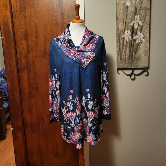 Lily Blouse Knit 2X Navy Floral V-Neck Draped Long Sleeve Tunic